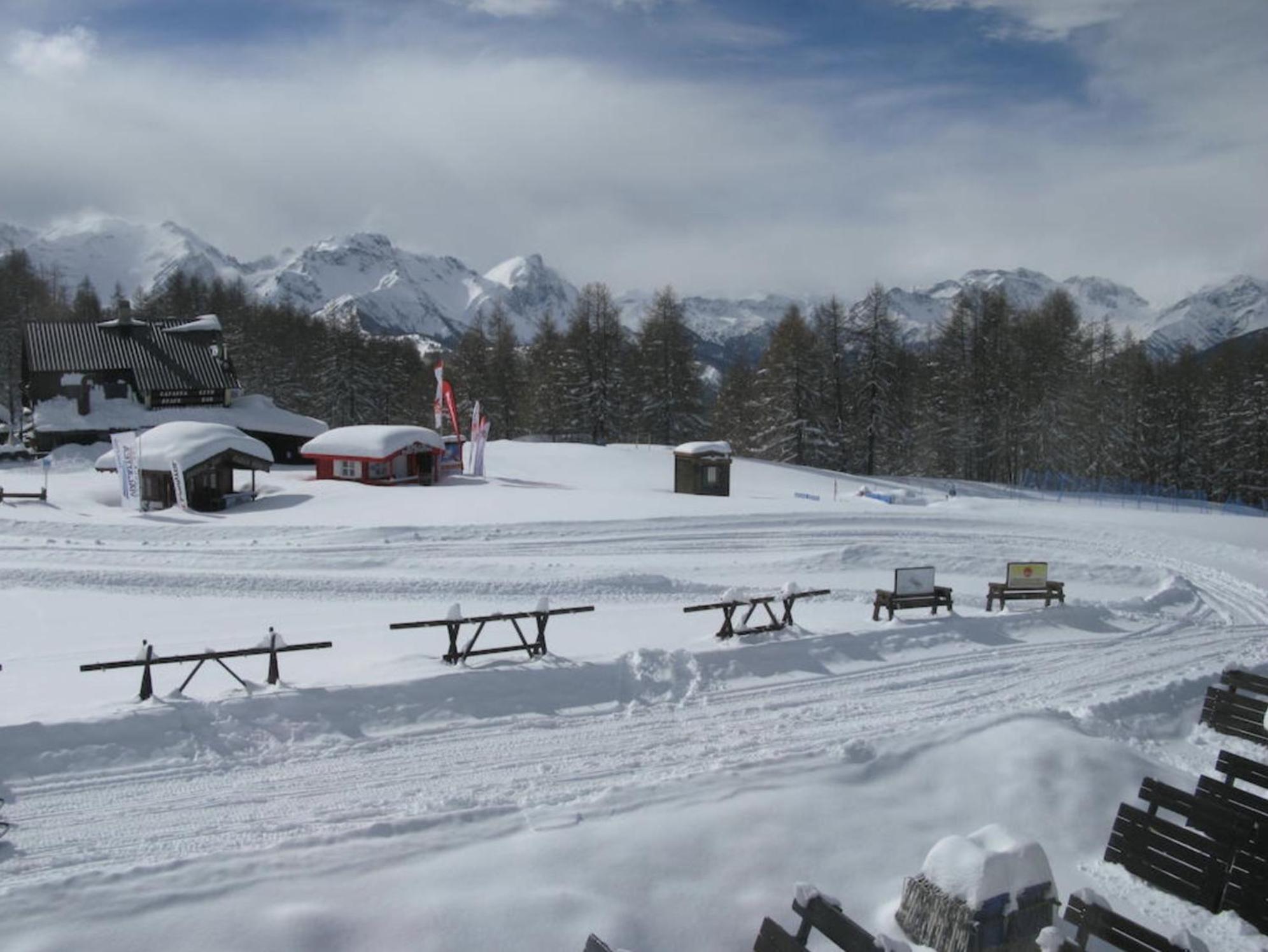 Orso Bianco Hotel & Chalet Sauze D'Oulx Exterior photo